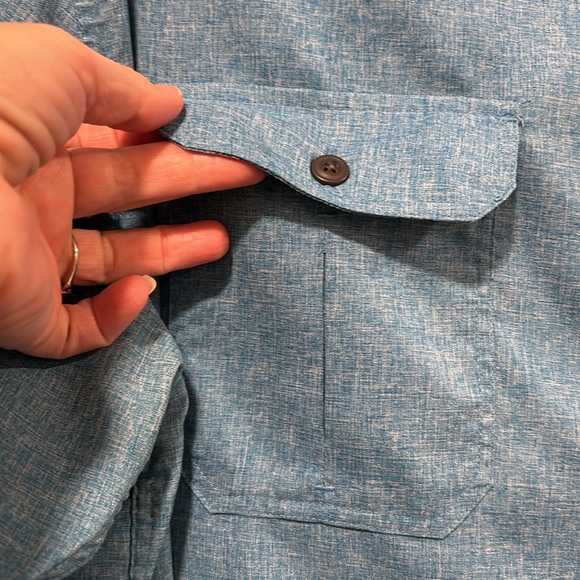 Croft and Barrow Quick Dry aqua blue button down size Large - Picture 3 of 6